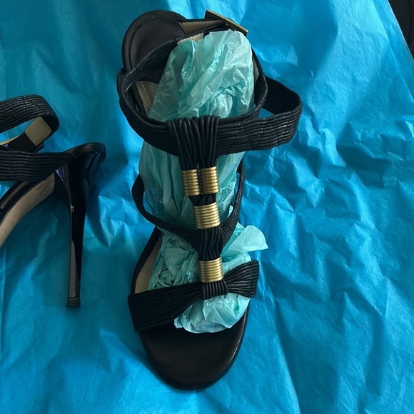 Jimmy Choo black high heel gladiator style with gold bands size 39 1/2 New - Picture 5 of 11